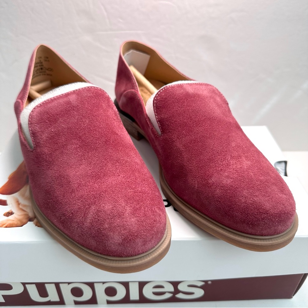 Hush Puppies Bailey Slip-On Women's Loafers Pink Suede Wide 8 NWT